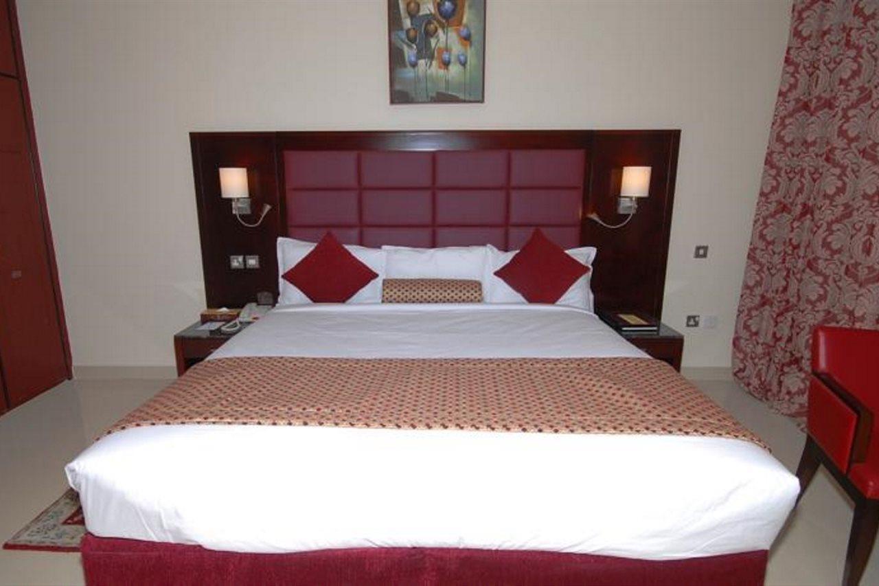 Ramee Rose Hotel Apartments Abou Dabi Extérieur photo