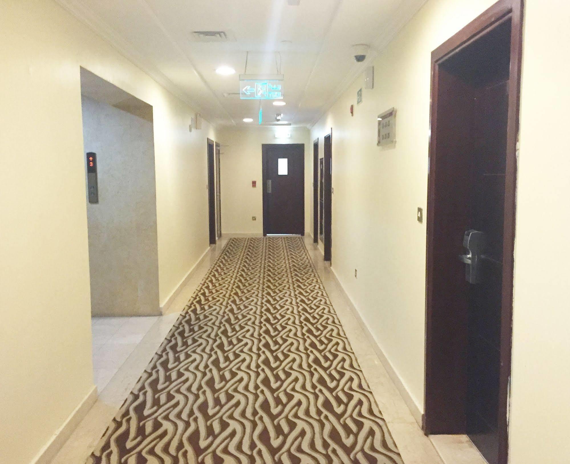 Ramee Rose Hotel Apartments Abou Dabi Extérieur photo